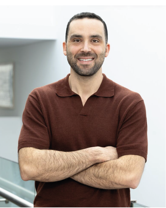 Dr Alvaro Lorente-Macias