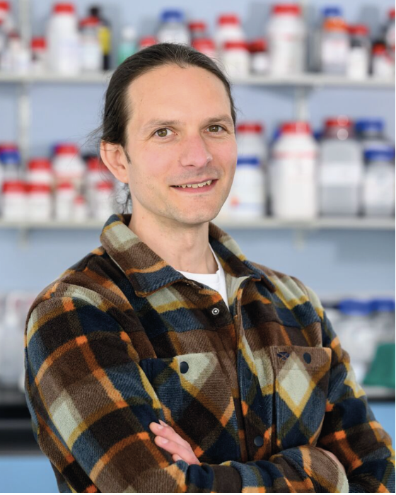 Dr John Steele